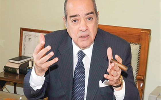   مصر اليوم - الديب يؤكِّد أن مبارك نَوَى ترك السلطة لرئيس منتخب ولكن الثورة أربكته