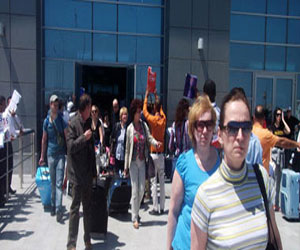   مصر اليوم - في يوم واحد الغردقة تستقبل 8500 سائح