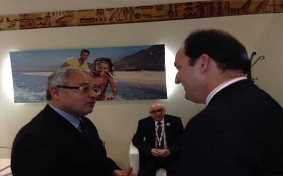   مصر اليوم - زعزوع يؤكِّد إطلاق خطِّ طيران مباشر بين لندن والأقصر لدعم الثقافية