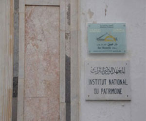   مصر اليوم - سرقة تمثال نادر من أحد متاحف تونس