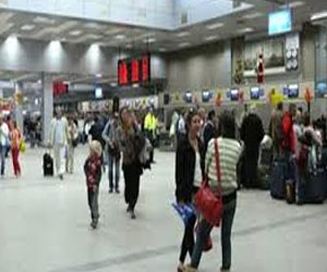   مصر اليوم - مطارالغردقة يستقبل 13 ألف سائح على متن 74 طائرة