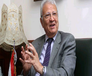   مصر اليوم - وزير الاتصالات يزور مصنع إلكترونيات الهيئة العربية للتصنيع