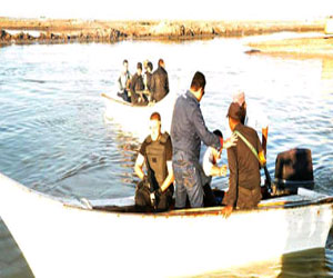   مصر اليوم - ضبط صياد مسجل جنائيا بحوزته بندقية آلية في حملة أمنية ببحيرة المنزلة