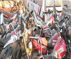   مصر اليوم - ضبط 4 أشخاص في سوهاج تخصصوا في سرقة المركبات البخاريّة