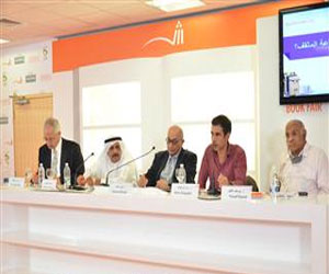   مصر اليوم - جلسة نقاشية حول مواقع التواصل الأجتماعي و تأثيرها بمعرض الشارقة الدولي للكتاب 2013