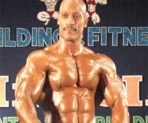   مصر اليوم - بطولة مستر اولمبيا أحرز لقبها البطل العالمي سامي الحداد