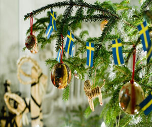   مصر اليوم - أشجار الكريسماس في السويد تتعرض للسرقة