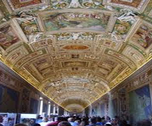   مصر اليوم - معارض الفن تهيمن عليها الأعمال التجارية وليس الثقافة