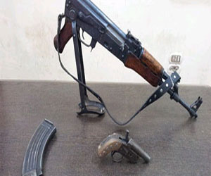   مصر اليوم - ضبط خفير بمنطقة النوبارية في البحيرة بحوزته بندقية آلية