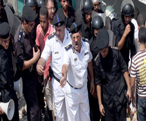   مصر اليوم - محاكمة 4 ضبَّاط متَّهمين بقتل 37 سجينًا إخوانيًّا