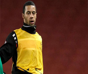   مصر اليوم - ليفربول ينافس مانشستر يونايتد على ضم ديمبيلى نجم فولهام الصاعد