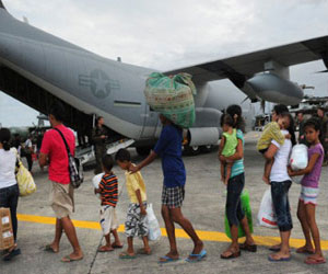   مصر اليوم - سول تقدم مساعدات إنسانية إلى الفلبين