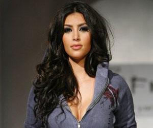 مصر اليوم - عائلة كاردشيان تبيع أغراض منزلها لصالح الأعمال الخيرية