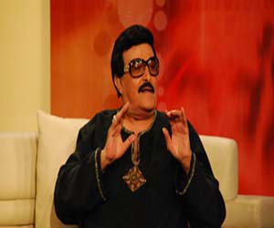   مصر اليوم - آفاق مسرحية يكرم سمير غانم بدرع الوفاء