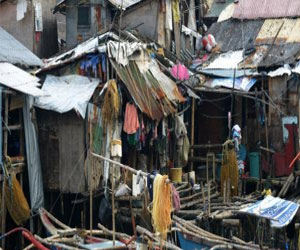   مصر اليوم - أمطار غزيرة على أقاليم ضربها إعصار هايان