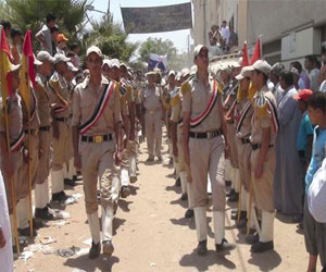   مصر اليوم - تشييع جثمان شهيد الشرطة فى جنازة عسكرية بمحافظة البحيرة