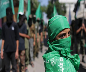   مصر اليوم - قطاع غزة يشهد سلسلة عروض عسكرية في ذكرى العدوان الإسرائيلي