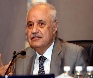 مصر اليوم - أبوغزالة : المستقبل للتعليم ذي المستوى العالمي عن طريق الانترنت