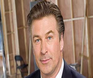   مصر اليوم - ممثلة كندية مغمورة تسب أليك بالدوين أمام المحكمة