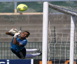   مصر اليوم - عبد الواحد السيد ينفذ برنامج تأهيلي في منزله