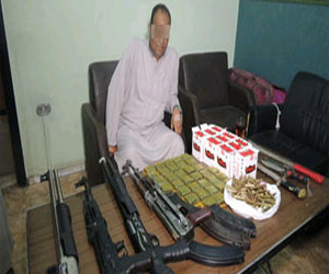   مصر اليوم - ضبط موظف بالمعاش وبحوزته 4 بنادق و750 طلقة في كفر الشيخ