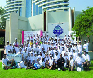   مصر اليوم - حملة النظافة العربية 2013  تنطلق ترويجا لملف اكسبو 2020