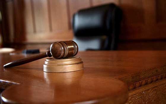   مصر اليوم - حبس مدرس 6 أعوام لاتهامه بابتزاز طالبات بصورهن الفاضحة