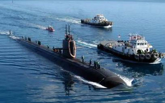   مصر اليوم - قاعدة البحر الأحمر تستقبل سفينة الإمداد BORIS BUTOMA