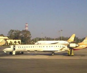   مصر اليوم - تسيير أول رحلة دولية من مطار سرت الليبي إلى قرطاج التونسي