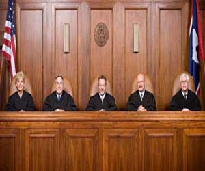   مصر اليوم - تقارير جديدة تكشف تدخين عمدة تورنتو للمخدرات