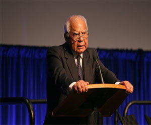   مصر اليوم - الببلاوي يُعيِّن 4 آلاف قاضٍ في محاكم أمن الدولة العليا طوارئ