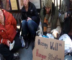   مصر اليوم - حركة احتلوا وول ستريت تشترى 15 مليون دولار من الديون الشخصية وتلغيها