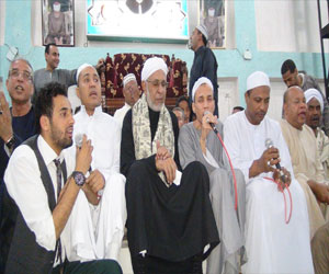   مصر اليوم - الساحة الرضوانية في الأقصر تحتفل بذكرى الهجرة وعاشوراء