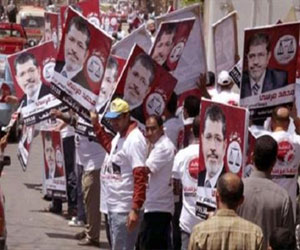   مصر اليوم - وقّفة احتجاجية في أسيوط تطالب بالإفراج عن 7 من أنصار مرسي