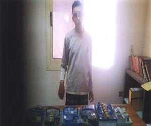   مصر اليوم - ضبط عاطل تخصص في سرقة بطاريات السيارات في السيدة زينب