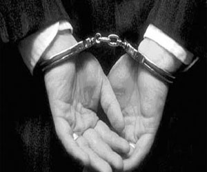   مصر اليوم - حبسُ مُعلمة قتلتْ زوجَها بمعاونةِ طليقها في الغردقةِ