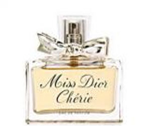   مصر اليوم - فرانسوا ديماشيه يعتبر تطوير عطر ميس ديور تحدٍ صعب