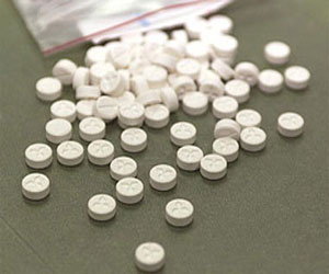 مصر اليوم - القبض على عاطل بحوزته 600 قرص مخدر في المطرية