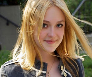 مصر اليوم - النجمة الأميركية داكوتا فانينغ في فيلم الموسيقية