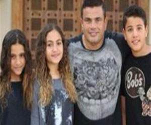   مصر اليوم - عمرو دياب يحتفل بعيد ميلاد ابنيه التوأم