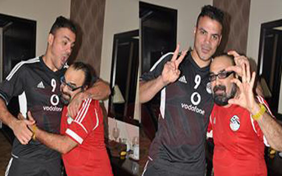   مصر اليوم - عمرو زكي نجم السالمية الكويتي يفجر أزمة جديدة بإشارة السيسي