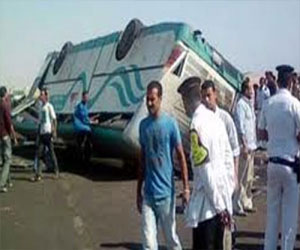   مصر اليوم - مقتل شخصان وإصابة عريف بالقوات المسلحة في حادث تصادم بالبحيرة