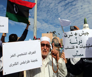   مصر اليوم - ردود أفعال غاضبة جراء أطلاق النار على متظاهرين سلميين في غرغور الليبية