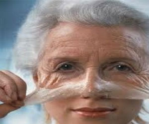   مصر اليوم - محلول مخفف من مسحوق مبيض يساعد في الوقاية من شيخوخة الجلد