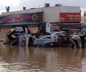   مصر اليوم - غضب في الشارع السعودي بسبب تردي البنية التحتية جراء الأمطار