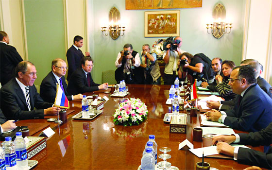   مصر اليوم - فهمي يؤكد أنَّ الإنفتاح على التعاون  بين مصر وروسيا لن يأتي على حساب أي طرف آخر