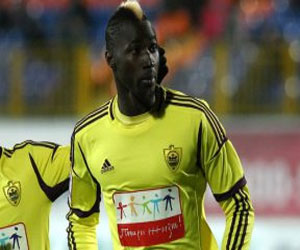   مصر اليوم - يوفينتوس يتابع على لاسينا تراوري مهاجم انجي الروسي