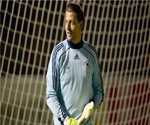   مصر اليوم - لوف يمنح حارس دورتموند فرصة المشاركة الدولية أمام إنكلترا