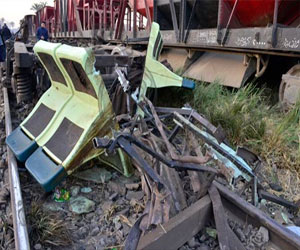   مصر اليوم - تأجيل العزاء الجماعي في ضحايا قطار دهشور بالفيوم إلى الثلاثاء