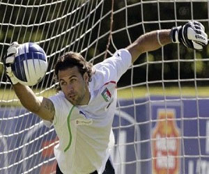   مصر اليوم - سيريجو : يشرفنى أن ألعب فى منتخب الاتزوري مع بوفون